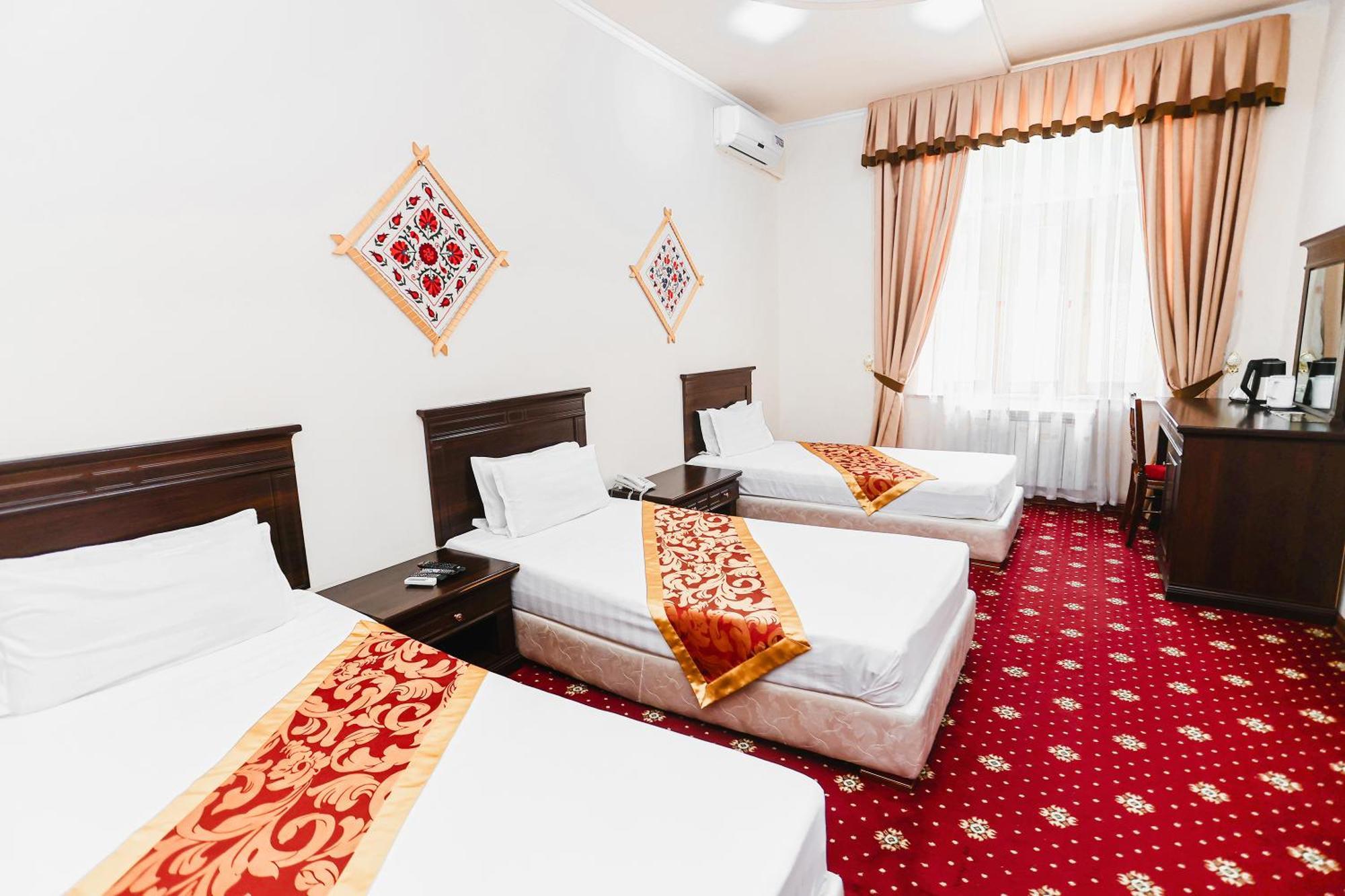 Yangi Sharq Hotel Samarkand Buitenkant foto
