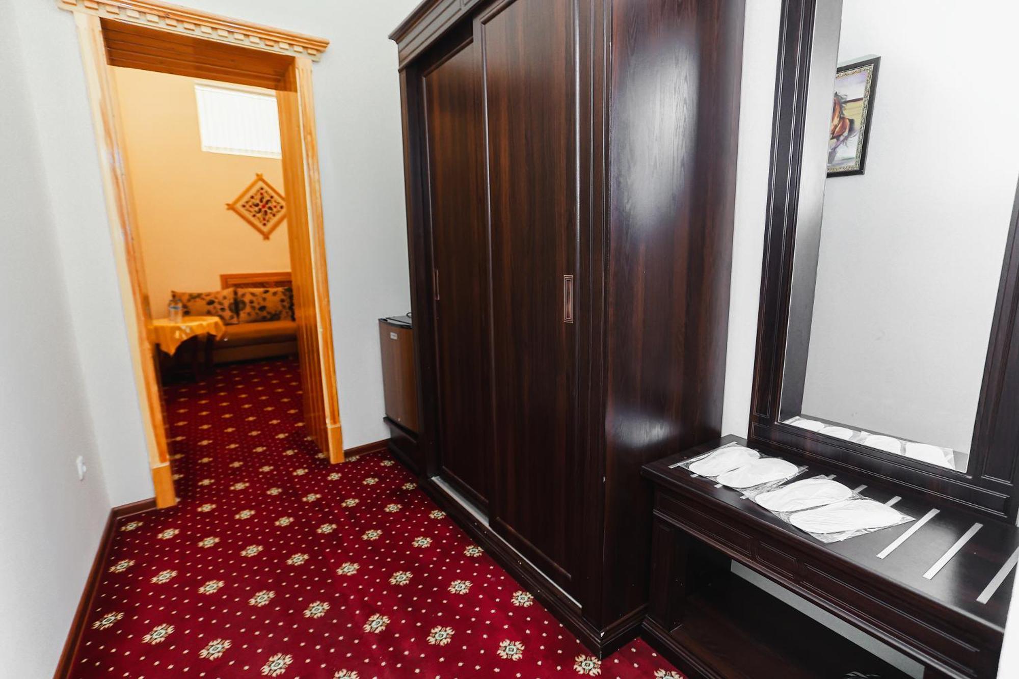 Yangi Sharq Hotel Samarkand Buitenkant foto